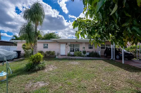 4480 NW 176th St, Miami Gardens, FL 33055