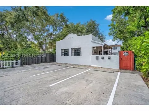 1008 N 18th Ct, Hollywood, FL 33020