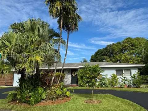 9795 SW 78th St, Miami, FL 33173