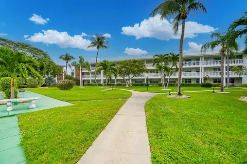 2455 NE 51st St #E114, Fort Lauderdale, FL 33308