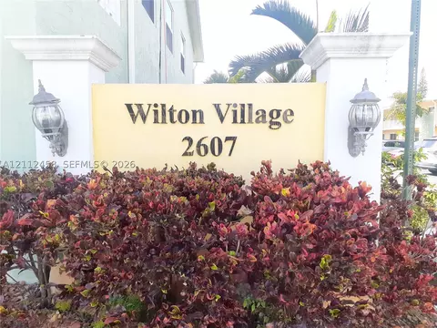 2607 NE 8th Ave #32, Wilton Manors, FL 33334