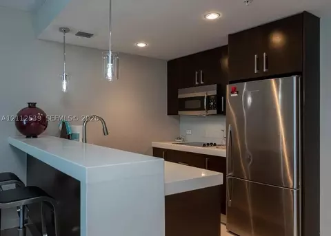 17315 Collins Ave #705, Sunny Isles Beach, FL 33160