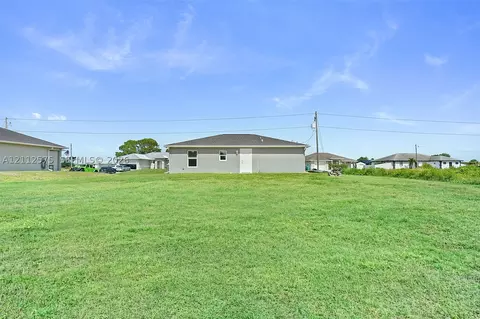 Exterior - 9041 E Broad, Labelle, FL 33935 photo 2 of 2