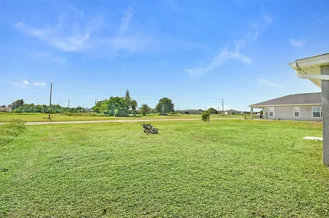 Exterior - 9041 E Broad, Labelle, FL 33935 photo 1 of 2