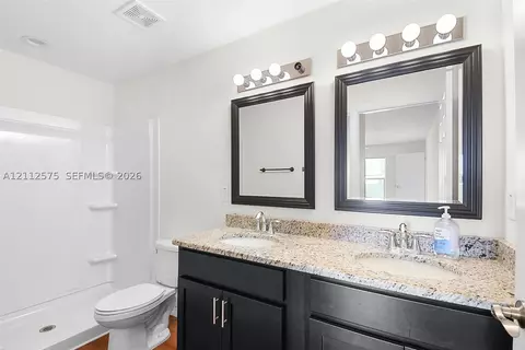 Bath - 9041 E Broad, Labelle, FL 33935 photo 2 of 2