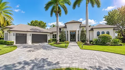 3204 Islewood Ave, Weston, FL 33332