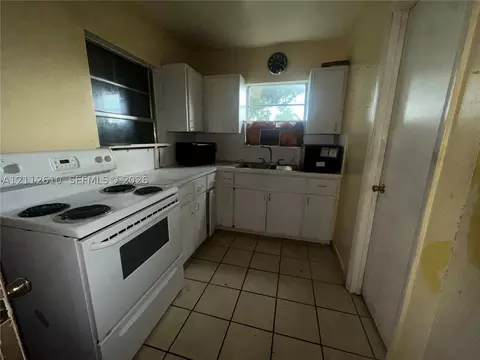 Kitchen - Undisclosed, Hialeah, FL 33013 photo 1 of 1