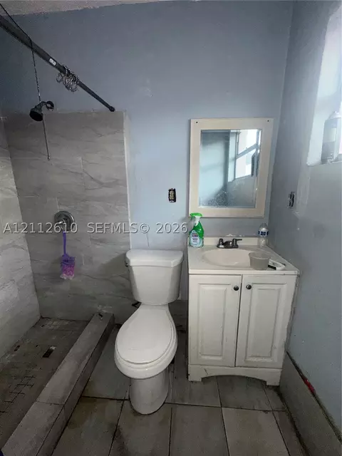 Bath - Undisclosed, Hialeah, FL 33013 photo 3 of 5