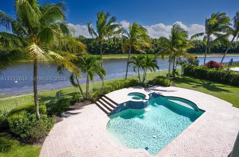 1422 Victoria Isle Dr, Weston, FL 33327