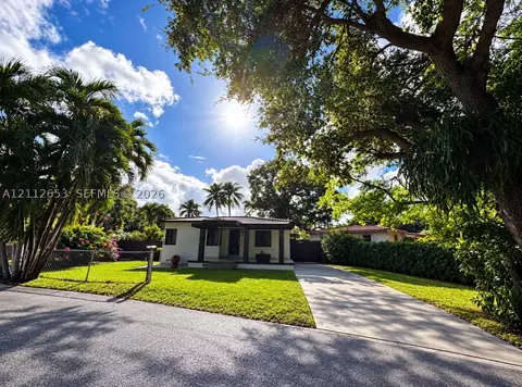 2040 NW 14th St, Miami, FL 33125