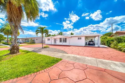 9340 SW 26th St, Miami, FL 33165