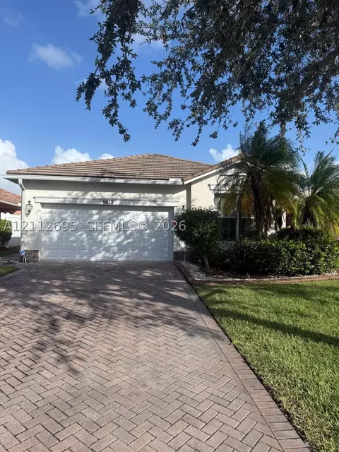 9812 SW Glenbrook Dr, Port Saint Lucie, FL 34987