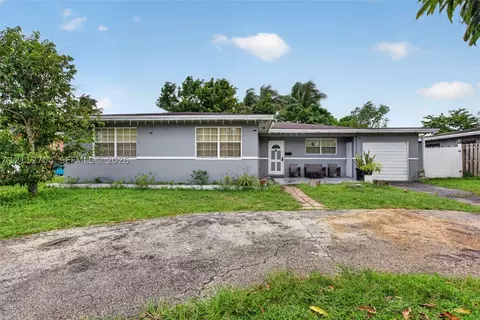 4332 NW 2nd St, Plantation, FL 33317