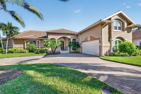 15600 Catalpa Cove Dr, Fort Myers, FL 33908