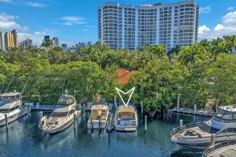 3575 Mystic Pointe Dr, Aventura, FL 33180