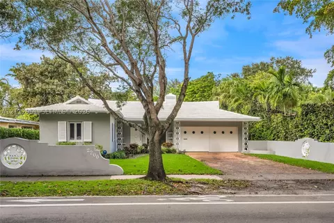 2200 Alhambra Cir, Coral Gables, FL 33134