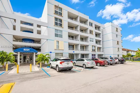 8231 NW 8th St #2-302, Miami, FL 33126