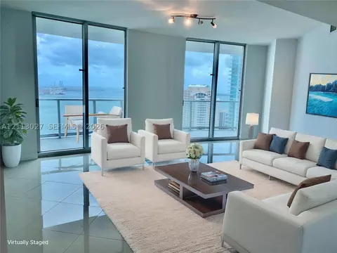 300 S Biscayne Blvd #2710, Miami, FL 33131