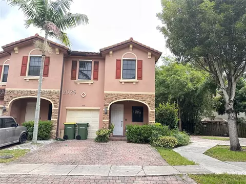 365 SE 37th Ter, Homestead, FL 33033