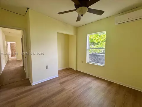 Bedroom - 7605 NW 68th Ct, Medley, FL 33166 photo 5 of 5