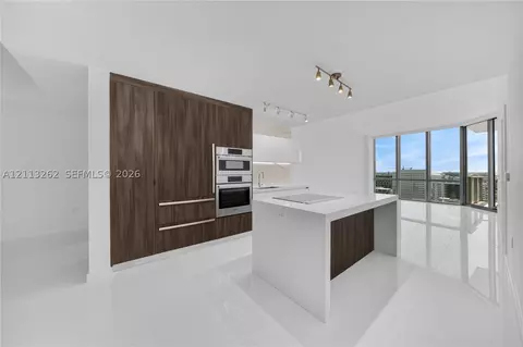851 NE 1st Ave #2106, Miami, FL 33132