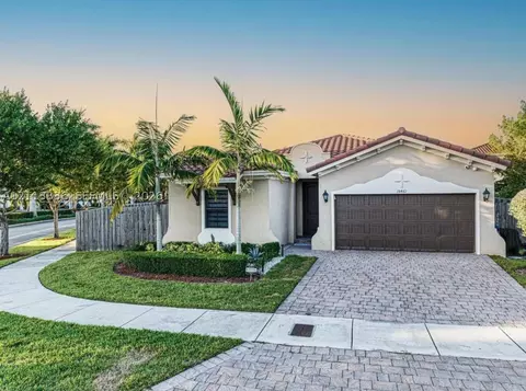 15461 SW 173rd Ln, Miami, FL 33187