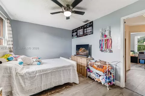 Bedroom - 18666 NW 52nd Path, Miami Gardens, FL 33055 photo 7 of 9