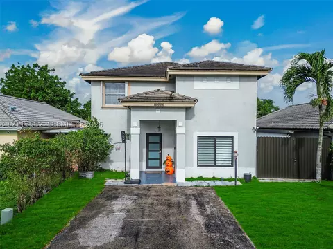 Exterior - 18666 NW 52nd Path, Miami Gardens, FL 33055 photo 5 of 9