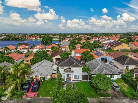 View/Area - 18666 NW 52nd Path, Miami Gardens, FL 33055 photo 1 of 18