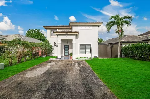 18666 NW 52nd Path, Miami Gardens, FL 33055