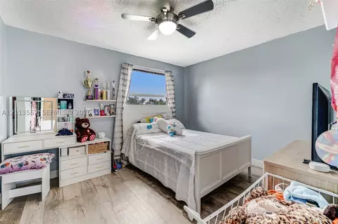 Bedroom - 18666 NW 52nd Path, Miami Gardens, FL 33055 photo 6 of 9