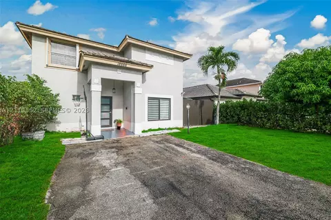 Exterior - 18666 NW 52nd Path, Miami Gardens, FL 33055 photo 2 of 9