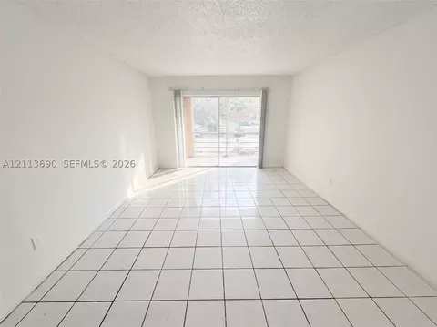 2800 NW 56th Ave #F201, Lauderhill, FL 33313