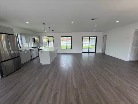 115 NE 205th Ter, Miami Gardens, FL 33179