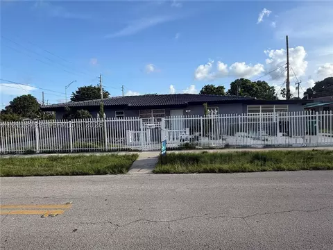 9200 SW 37th St, Miami, FL 33165