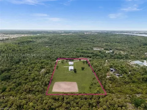 View/Area - 1960 Moulder Dr, Naples, FL 34120 photo 4 of 4