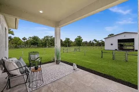 Exterior - 1960 Moulder Dr, Naples, FL 34120 photo 2 of 3