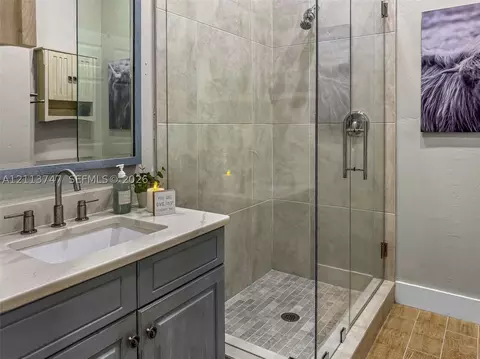 Bath - 1960 Moulder Dr, Naples, FL 34120 photo 4 of 4