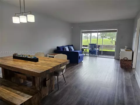 2431 SW 82nd Ave #102, Davie, FL 33324