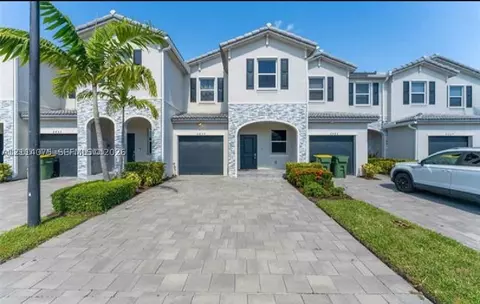 2659 SE 11th St, Homestead, FL 33035
