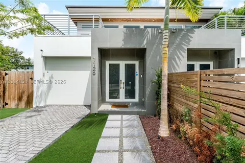 1126 NE 2nd Ave, Fort Lauderdale, FL 33304