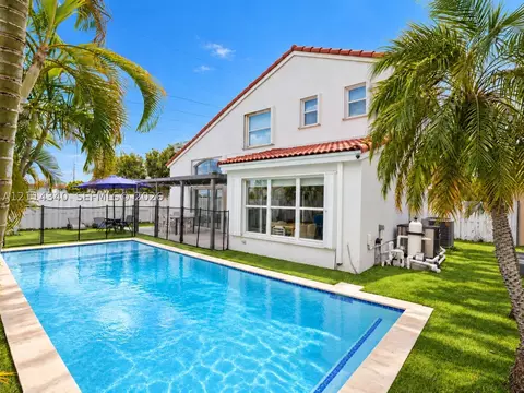 3586 SW 50th St, Fort Lauderdale, FL 33312