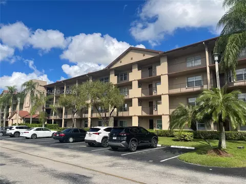 13355 SW 16th Ct #205E, Pembroke Pines, FL 33027