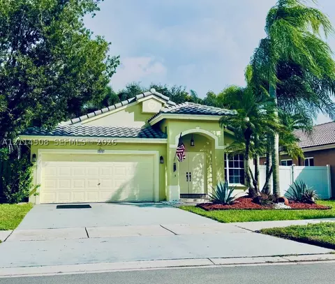 221 SW 203rd Ave, Pembroke Pines, FL 33029