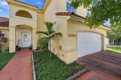 15982 SW 73rd St, Miami, FL 33193