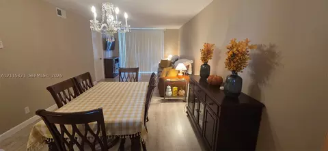 115 Lake Emerald Dr #408, Oakland Park, FL 33309