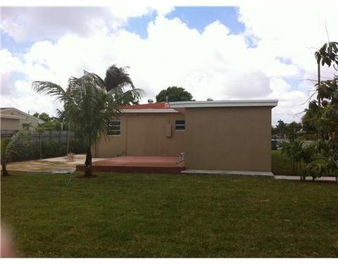 301 E 56 St, Hialeah, FL 33013 photo 7