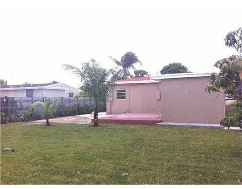 301 E 56 St, Hialeah, FL 33013 photo 6