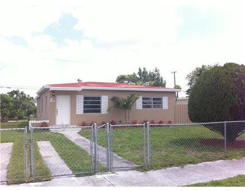 301 E 56 St, Hialeah, FL 33013 photo 1