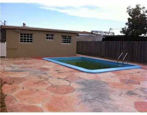 645 E 38 St, Hialeah, FL 33013 photo 7